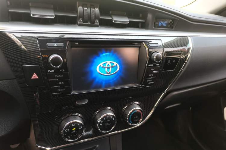 Used Toyota Corolla 2014 1.6L CVT GL-i Audio And AC Panel