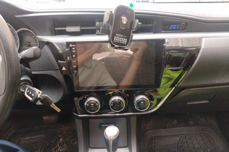 Used Toyota Corolla 2014 1.6L CVT GL Audio And AC Panel