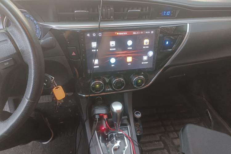 Used Toyota Corolla 2014 1.6L CVT GL-i Leather Edition Audio And AC Panel