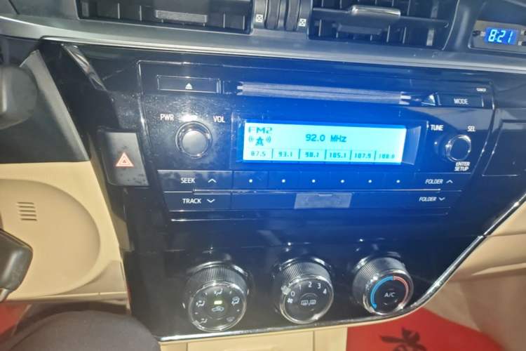 Used Toyota Corolla 2014 1.6L Manual GL Audio And AC Panel