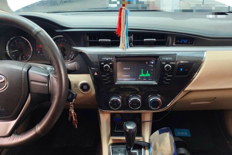 Used Toyota Corolla 2014 1.6L CVT GL-i Audio And AC Panel