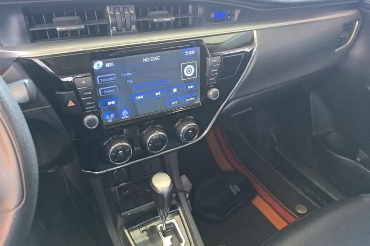 Used Toyota Corolla 2014 1.6L CVT GL Audio And AC Panel