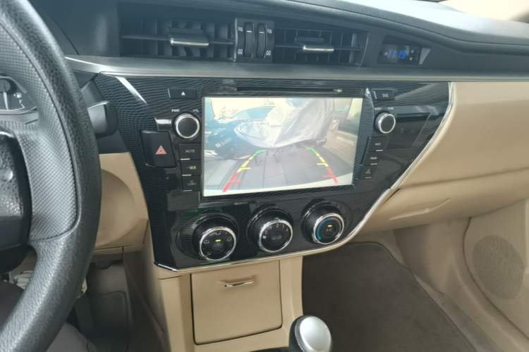 Used Toyota Corolla 2014 1.6L CVT GL-i Audio And AC Panel