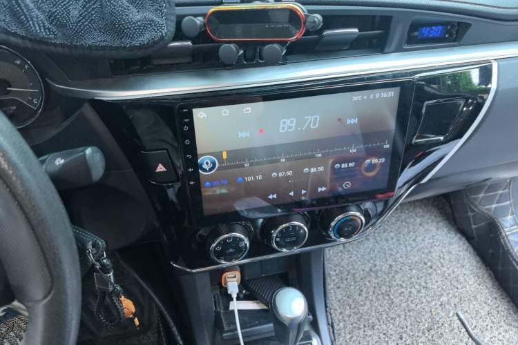 Used Toyota Corolla 2014 1.6L CVT GL Audio And AC Panel