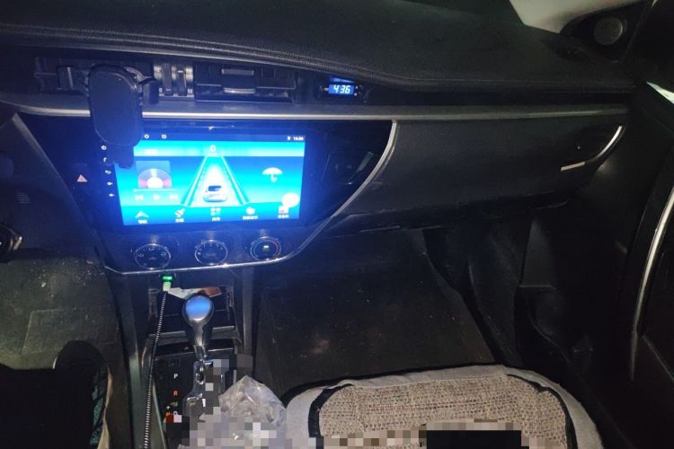 Used Toyota Corolla 2014 1.6L CVT GL-i Leather Edition Audio And AC Panel