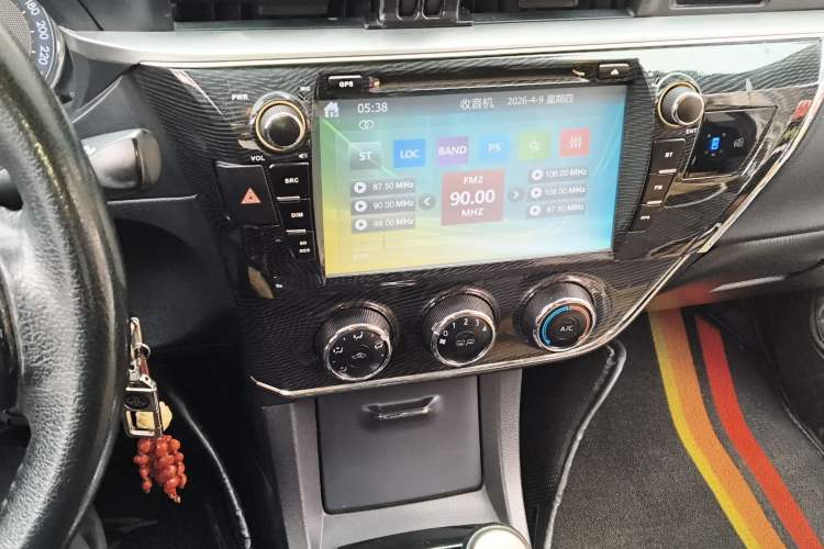 Used Toyota Corolla 2014 1.6L CVT GL-i Leather Edition Audio And AC Panel
