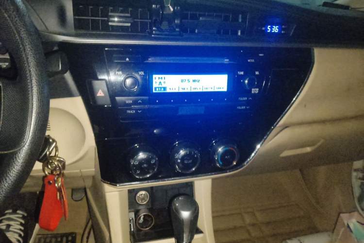 Used Toyota Corolla 2014 1.6L CVT GL Audio And AC Panel