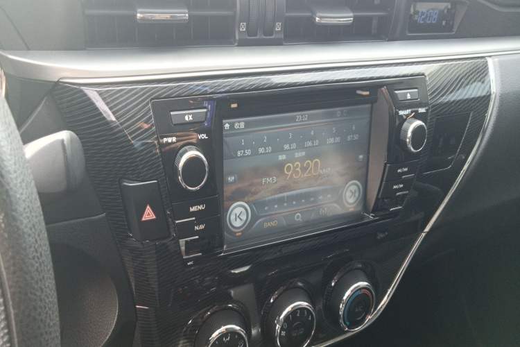 Used Toyota Corolla 2014 1.6L CVT GL-i Audio And AC Panel
