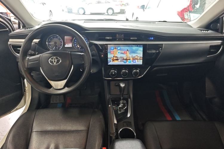 Used Toyota Corolla 2014 1.6L CVT GL-i Center Console