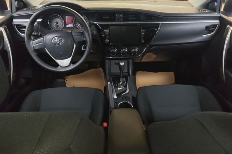 Used Toyota Corolla 2014 1.6L CVT GL-i Center Console