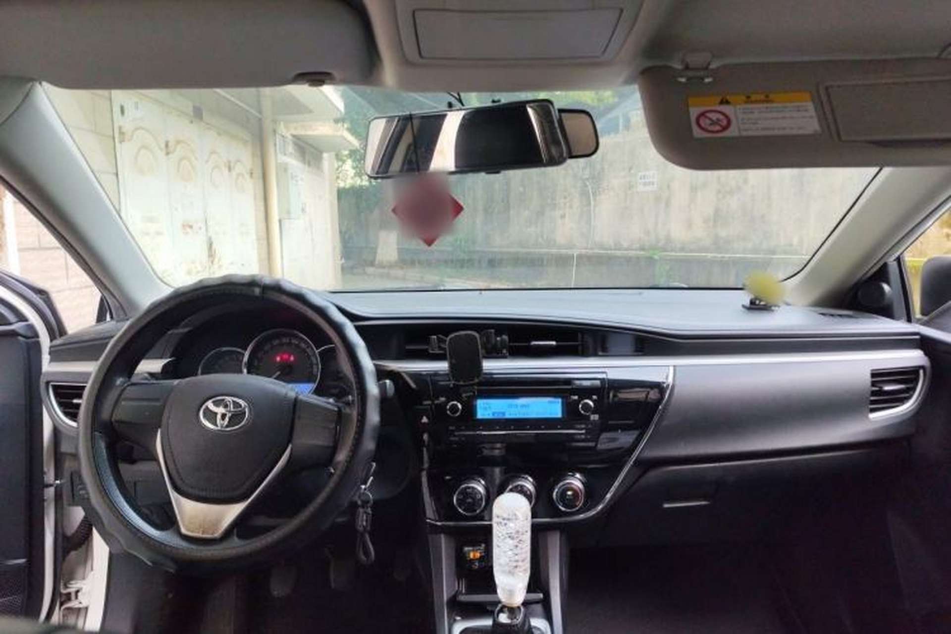 Used Toyota Corolla 2014 1.6L Manual GL Center Console