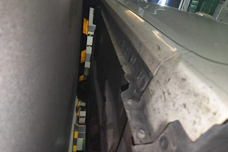 Used Toyota Corolla 2014 1.6L Manual GL Chassis Front Right