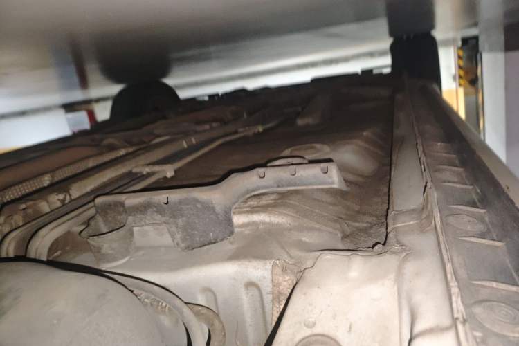 Used Toyota Corolla 2014 1.6L CVT GL Chassis Rear Left