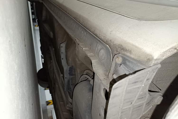 Used Toyota Corolla 2014 1.6L CVT GL Chassis Rear Left