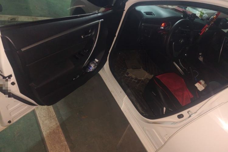 Used Toyota Corolla 2014 1.6L CVT GL-i Driver Seat