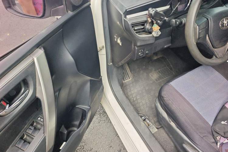 Used Toyota Corolla 2014 1.6L CVT GL Driver Seat