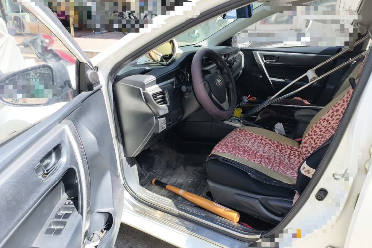 Used Toyota Corolla 2014 1.6L CVT GL-i Driver Seat