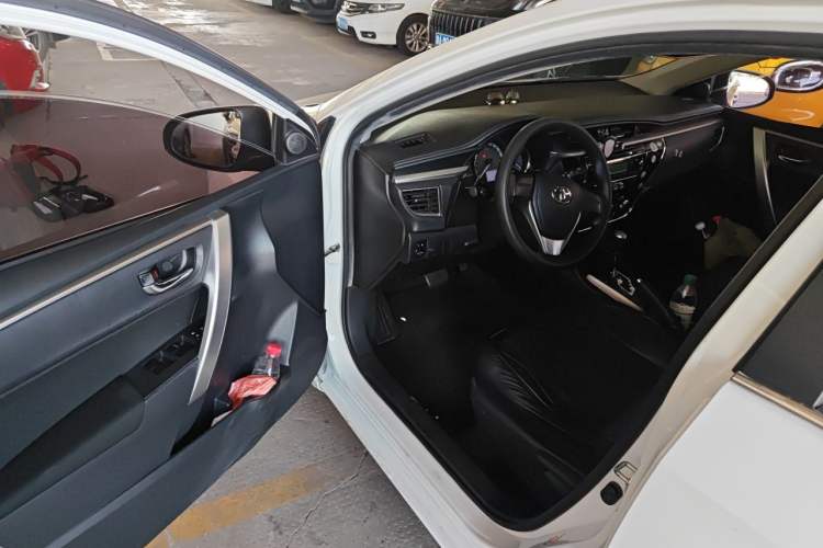 Used Toyota Corolla 2014 1.6L CVT GL Driver Seat