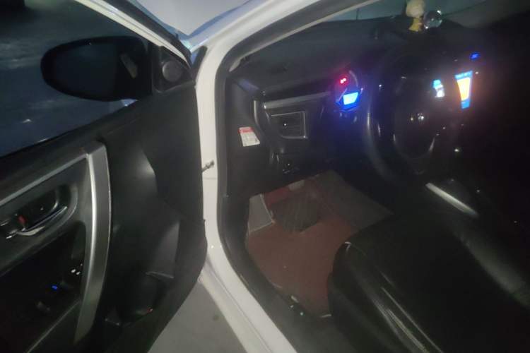Used Toyota Corolla 2014 1.6L CVT GL Driver Seat