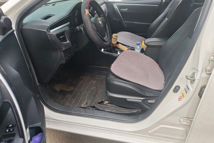 Used Toyota Corolla 2014 1.6L Manual GL-i Leather Edition Driver Seat