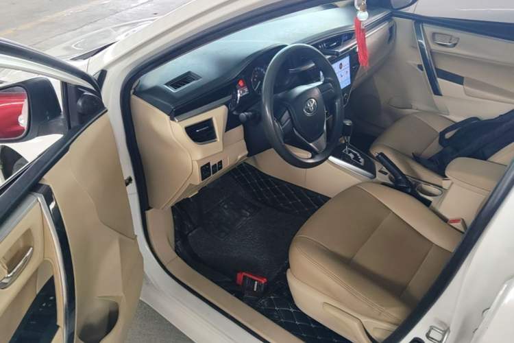 Used Toyota Corolla 2014 1.6L CVT GL-i Driver Seat
