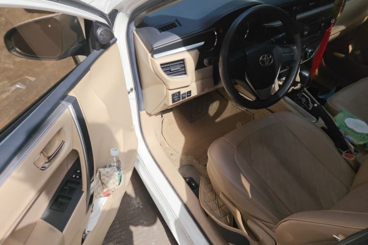 Used Toyota Corolla 2014 1.6L CVT GL-i Driver Seat