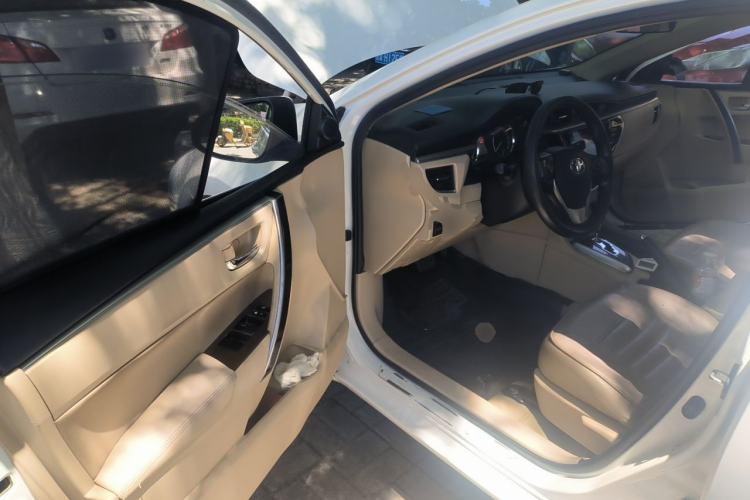 Used Toyota Corolla 2014 1.6L CVT GL-i Driver Seat