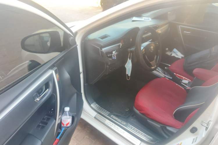 Used Toyota Corolla 2014 1.6L CVT GL-i Driver Seat