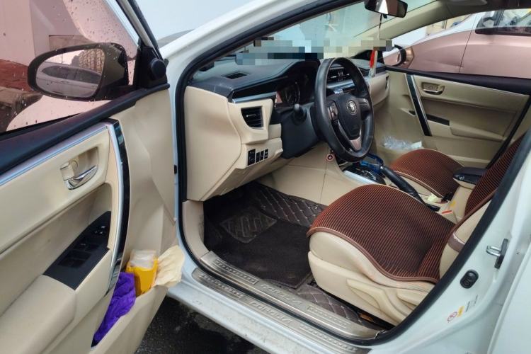 Used Toyota Corolla 2014 1.6L CVT GL-i Driver Seat