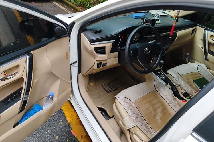 Used Toyota Corolla 2014 1.6L CVT GL-i Driver Seat