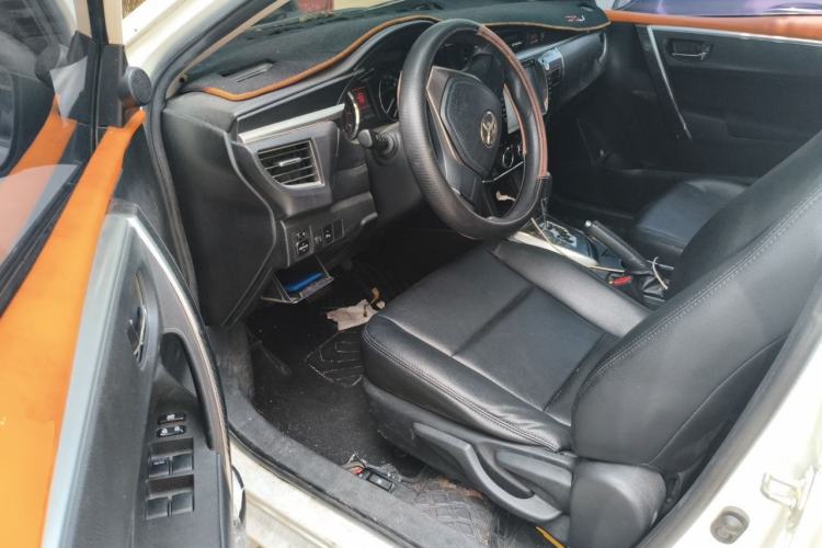 Used Toyota Corolla 2014 1.6L CVT GL-i Driver Seat