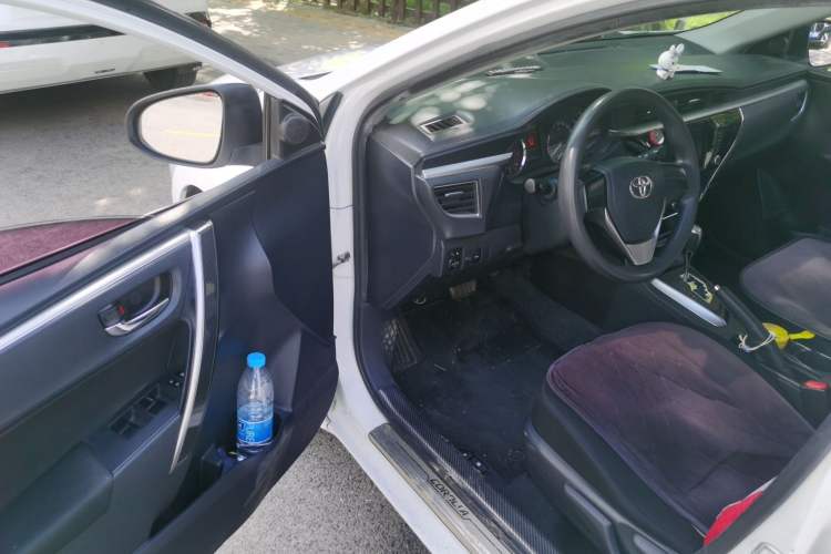 Used Toyota Corolla 2014 1.6L CVT GL-i Driver Seat