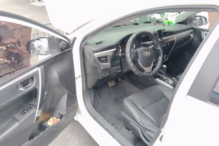 Used Toyota Corolla 2014 1.6L CVT GL-i Leather Edition Driver Seat