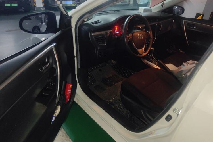 Used Toyota Corolla 2014 1.6L CVT GL-i Driver Seat