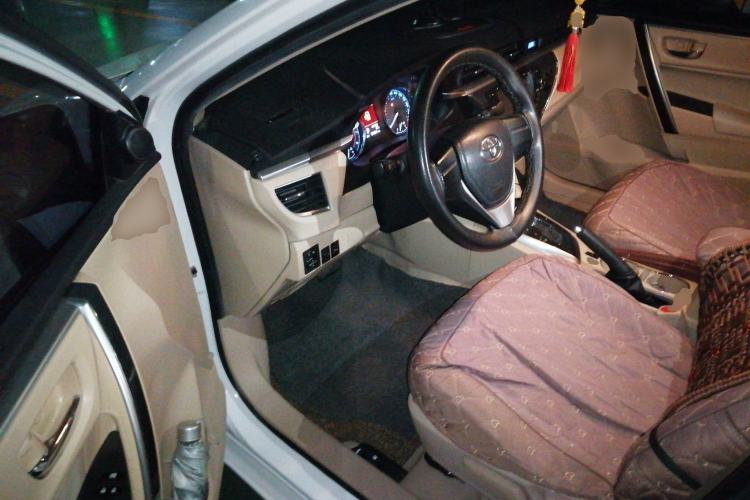 Used Toyota Corolla 2014 1.6L CVT GL-i Driver Seat