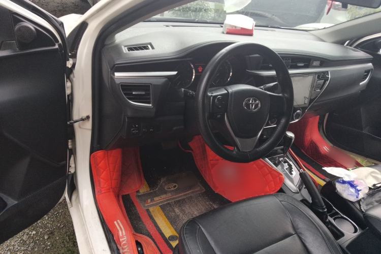 Used Toyota Corolla 2014 1.6L CVT GL-i Leather Edition Driver Seat