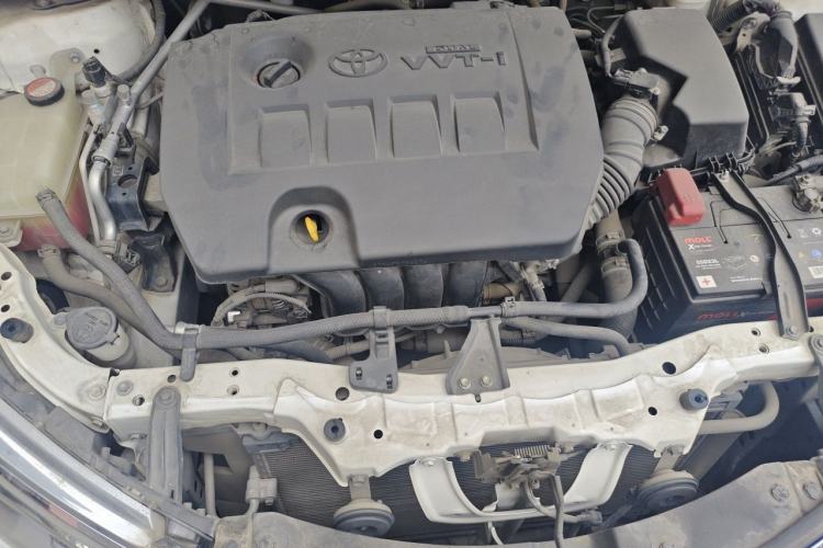 Used Toyota Corolla 2014 1.6L CVT GL-i Engine Bay