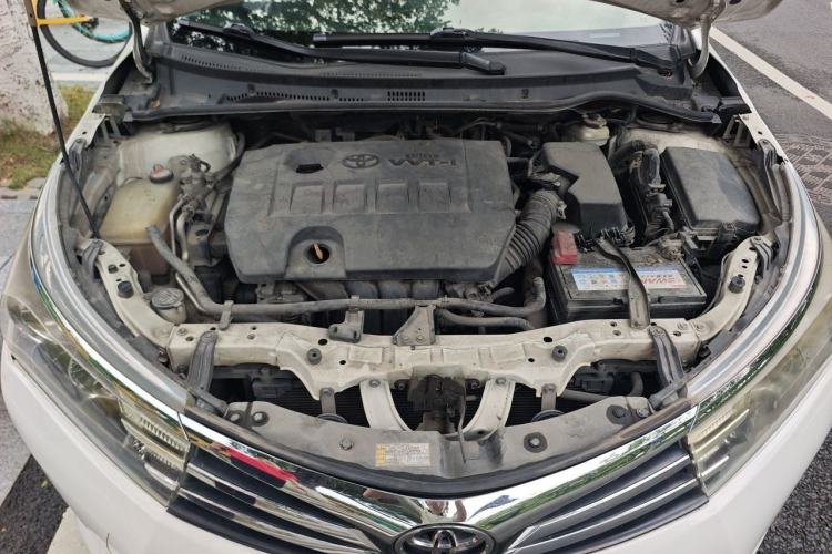 Used Toyota Corolla 2014 1.6L CVT GL Engine Bay