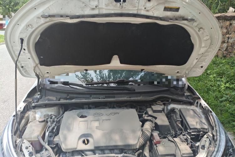 Used Toyota Corolla 2014 1.6L CVT GL Engine Bay