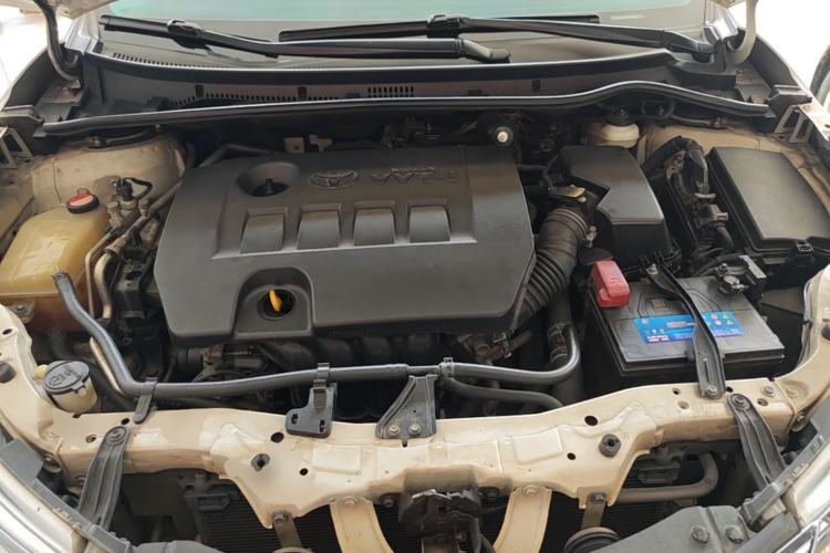 Used Toyota Corolla 2014 1.6L CVT GL-i Engine Bay