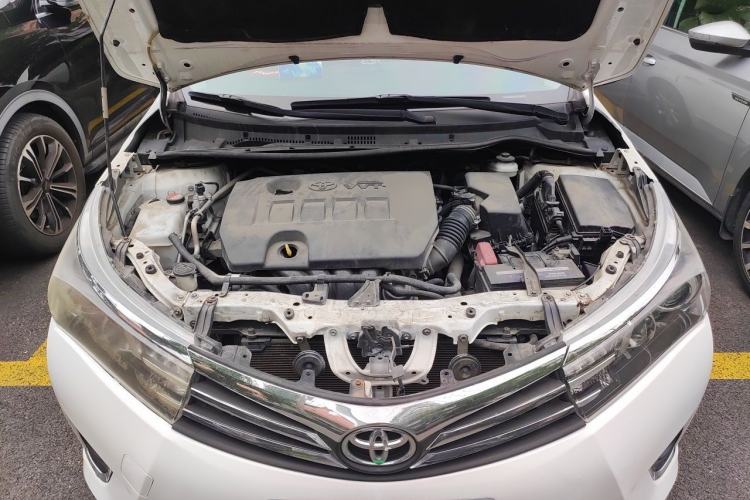 Used Toyota Corolla 2014 1.8L CVT GLX-i Engine Bay