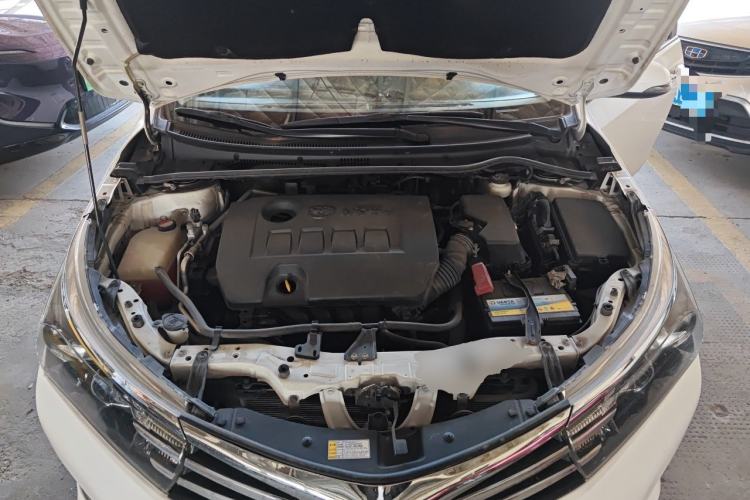Used Toyota Corolla 2014 1.6L CVT GL Engine Bay