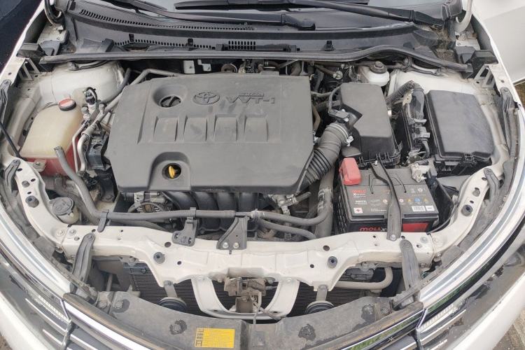 Used Toyota Corolla 2014 1.6L CVT GLX-i Engine Bay