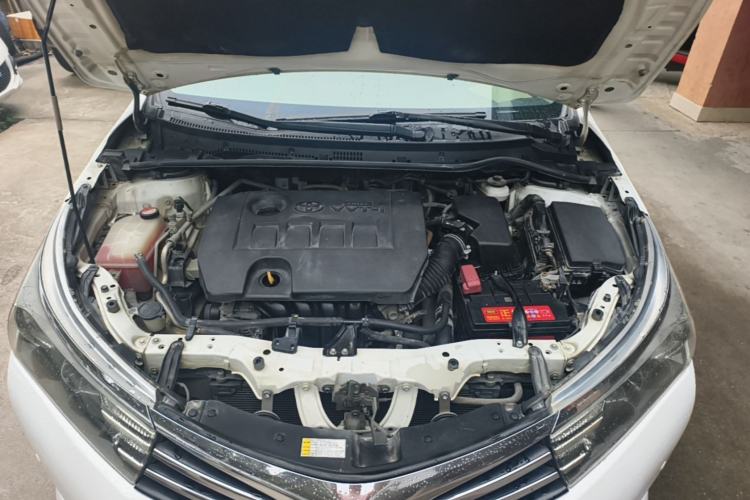 Used Toyota Corolla 2014 1.6L CVT GL-i Engine Bay