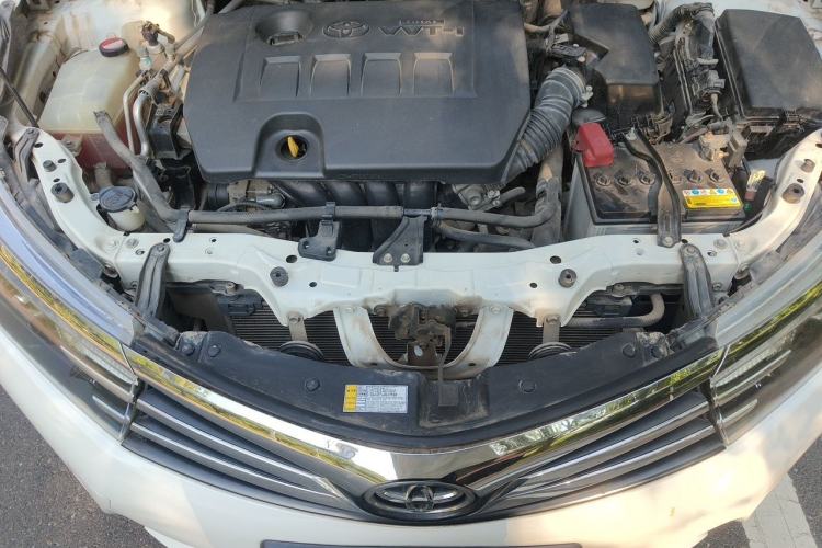 Used Toyota Corolla 2014 1.6L Manual GL Engine Bay