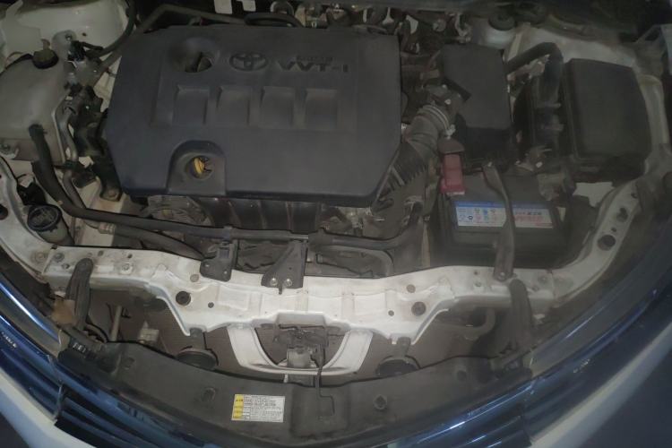 Used Toyota Corolla 2014 1.6L CVT GL Engine Bay