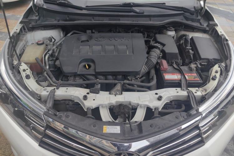Used Toyota Corolla 2014 1.6L CVT GL Engine Bay