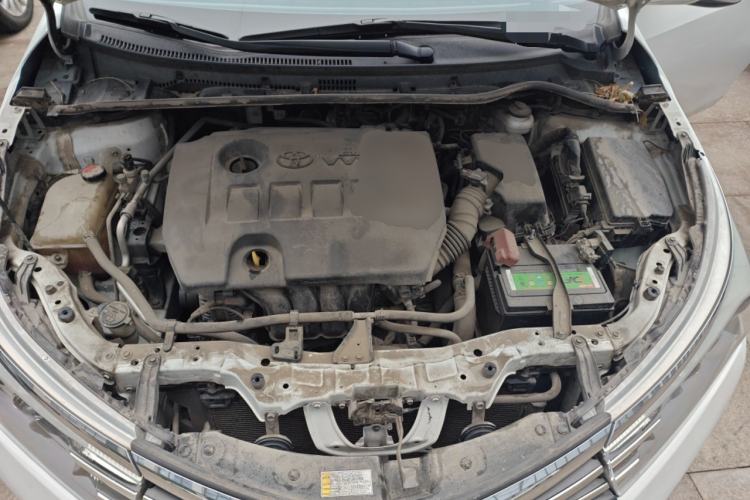 Used Toyota Corolla 2014 1.6L CVT GL Engine Bay