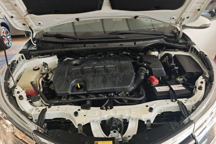 Used Toyota Corolla 2014 1.6L CVT GL Engine Bay