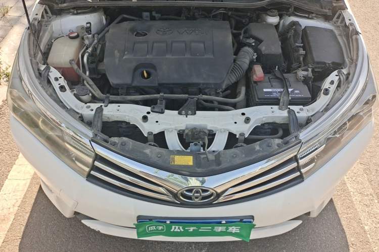 Used Toyota Corolla 2014 1.6L CVT GL Engine Bay